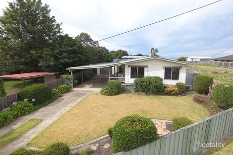 5 Capes Rd, Lakes Entrance, VIC 3909