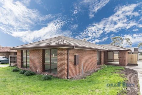 1/13 Blackwood Dr, Hampton Park, VIC 3976