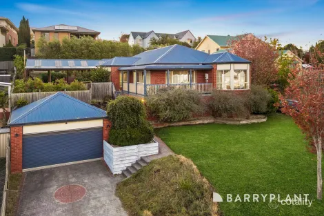 Property photo of 2 Glamis Rise Beaconsfield VIC 3807
