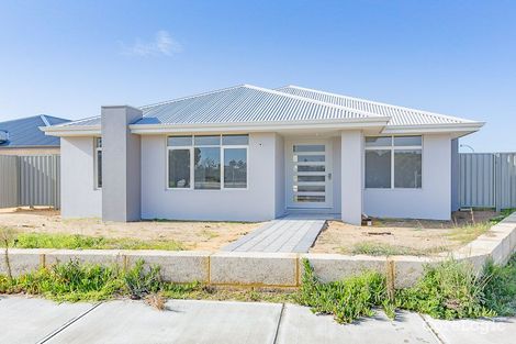 Property photo of 8 Kellogg Drive Piara Waters WA 6112