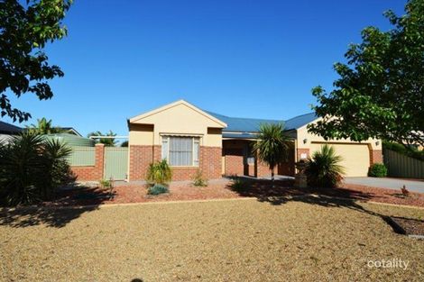 21 Woodlands Cct, Echuca, VIC 3564