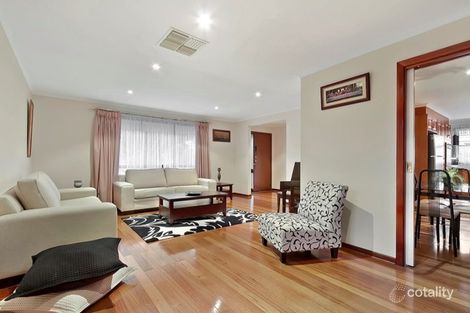 Property photo of 2 Ellsa Close Keysborough VIC 3173