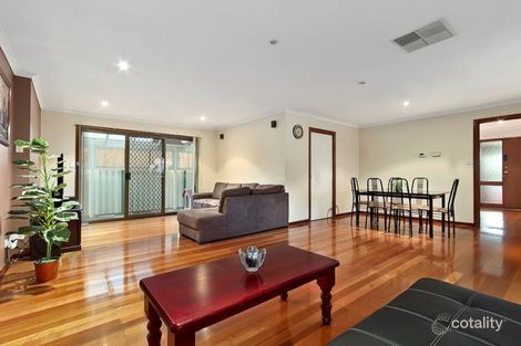Property photo of 2 Ellsa Close Keysborough VIC 3173