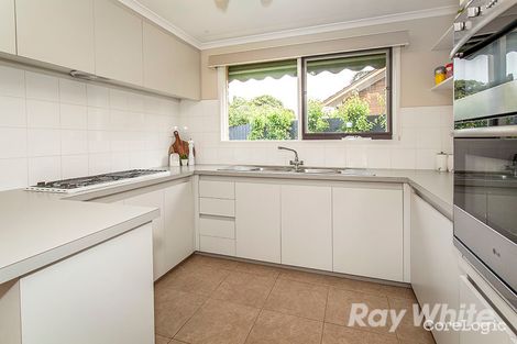 Property photo of 4/1 Maxine Court Mount Waverley VIC 3149