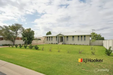 Property photo of 11 Bowden Fletcher Drive Narromine NSW 2821