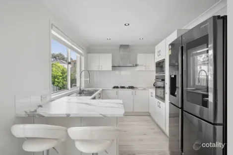 Property photo of 9 Teak Way Prestons NSW 2170