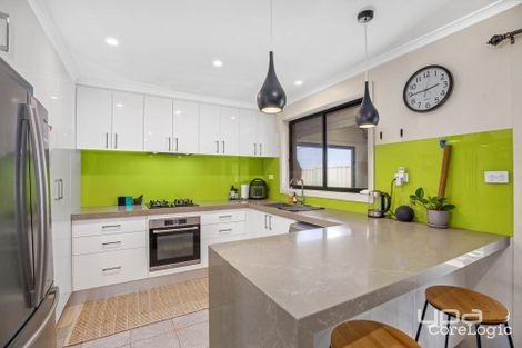 Property photo of 1 Centenary Court Kings Park VIC 3021