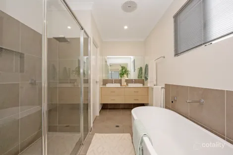 Property photo of 72 Fremont Street Mount Low QLD 4818
