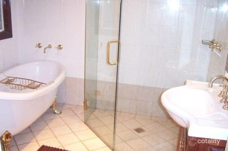 Property photo of 12 Keighran Place Minto NSW 2566
