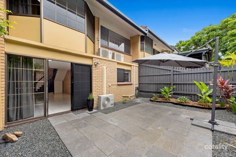 Property photo of 4/156 Clarence Road Indooroopilly QLD 4068