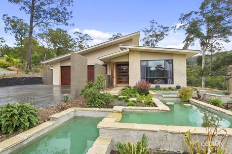 14 Pinnacle Dr, Wongawallan, QLD 4210