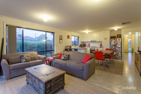 Property photo of 2/63 Clifton Grove Carrum Downs VIC 3201