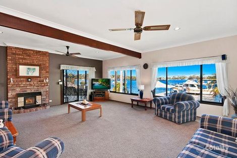 Property photo of 79 Alexander Parade Arcadia Vale NSW 2283