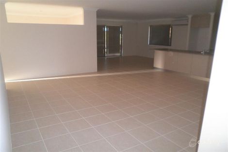 Property photo of 19 Greenslade Crescent Ellenbrook WA 6069