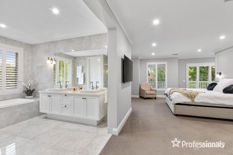 Property photo of 12 Francis Street Mount Waverley VIC 3149