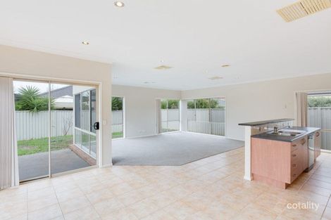 Property photo of 18 Reigate Street Caroline Springs VIC 3023