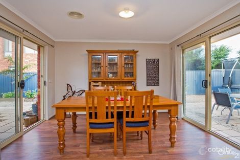 Property photo of 3 Gum Place Pakenham VIC 3810