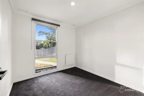 Property photo of 17 Junee Court Hastings VIC 3915