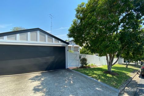 Property photo of 16 Crescent Road Kelvin Grove QLD 4059