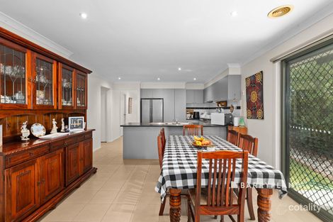 Property photo of 14 Walnut Way Pakenham VIC 3810