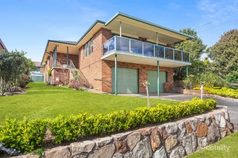 Property photo of 25 Goolagong Circuit Mount Warrigal NSW 2528