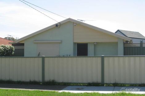 13 Cooke Ave, Sunshine North, VIC 3020