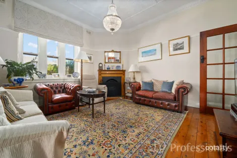 Property photo of 239 Piper Street Bathurst NSW 2795