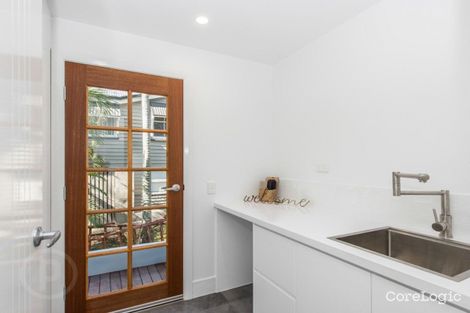 Property photo of 72 Morehead Avenue Norman Park QLD 4170