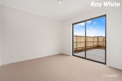 133a Wheelers Park Dr, Cranbourne North, VIC 3977