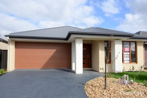 Property photo of 9 Murmungee Avenue Mernda VIC 3754