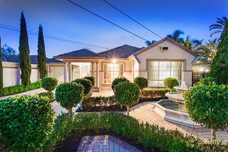 Property photo of 8 Eloura Avenue Brighton East VIC 3187