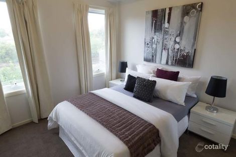 Property photo of 18/2 Newmarket Way Flemington VIC 3031