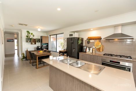 8 Addis Way, Wandi, WA 6167