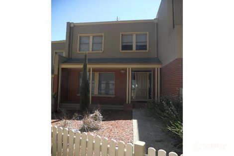 Property photo of 21/1 Edwards Road Kennington VIC 3550