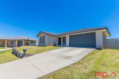 Property photo of 17 Brushbox Grove Oxley Vale NSW 2340