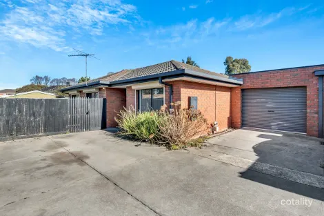 Property photo of 2/17 Northern Crescent Craigieburn VIC 3064