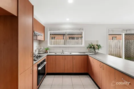 Property photo of 21 Nouvelle Grove South Morang VIC 3752