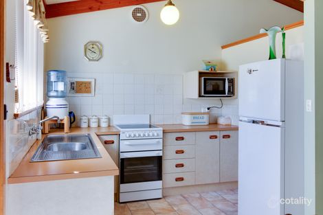 Property photo of 39 Fourth Street Loxton SA 5333