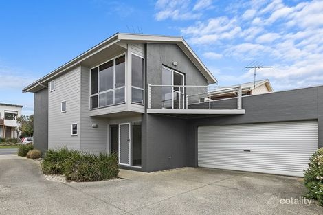 2/26 Fischer St, Torquay, VIC 3228