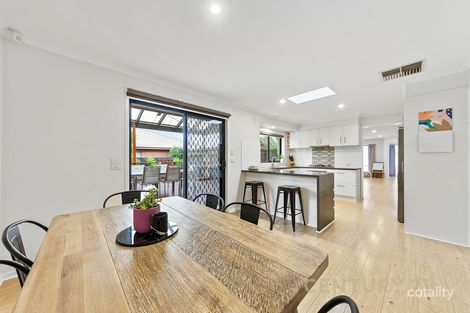 Property photo of 1 Dalbury Place Narre Warren VIC 3805