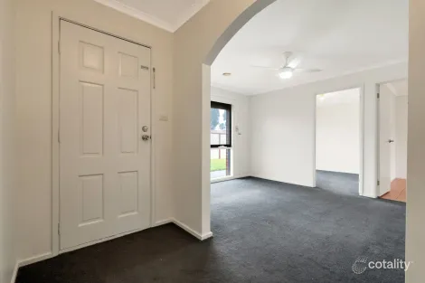 Property photo of 2/17 Northern Crescent Craigieburn VIC 3064