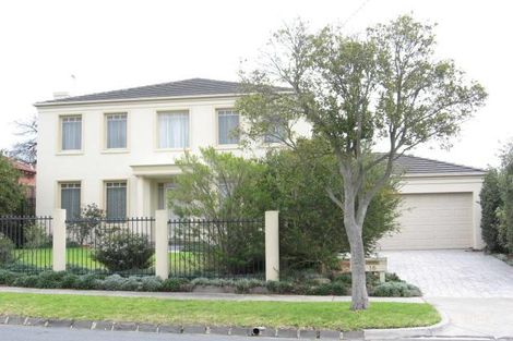 16 St Andries St, Camberwell, VIC 3124