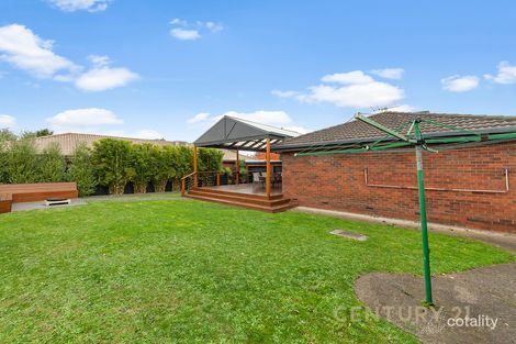 Property photo of 1 Dalbury Place Narre Warren VIC 3805