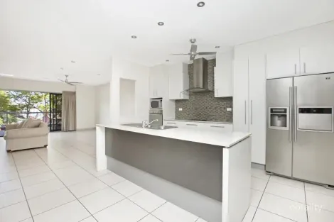 Property photo of 2/44 McLachlan Street Darwin City NT 0800
