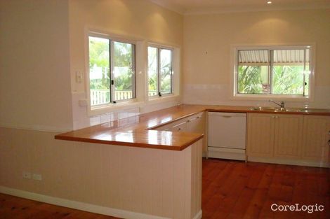 Property photo of 20 Stratton Terrace Wynnum QLD 4178