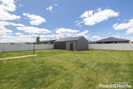 Property photo of 41 Fraser Drive Eglinton NSW 2795