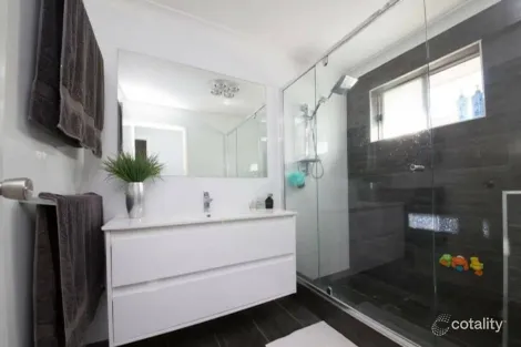 Property photo of 131 Dappo Road Narromine NSW 2821