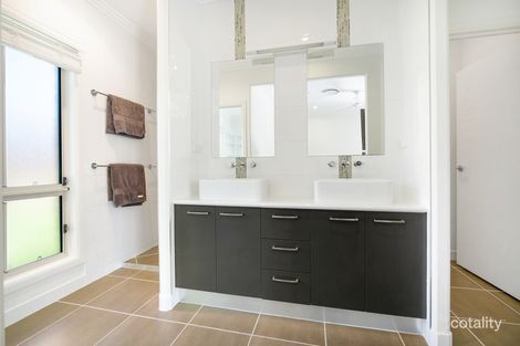 Property photo of 69 Koowin Drive Kirkwood QLD 4680