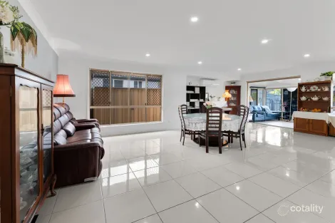 Property photo of 27 Breeana Court Mudgeeraba QLD 4213