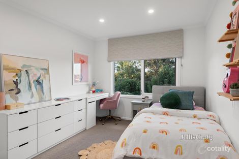 Property photo of 9 Stirling Court Eltham North VIC 3095